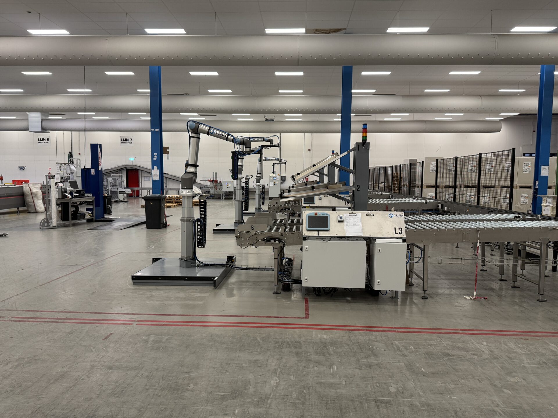 Olmia cobot palletizing line